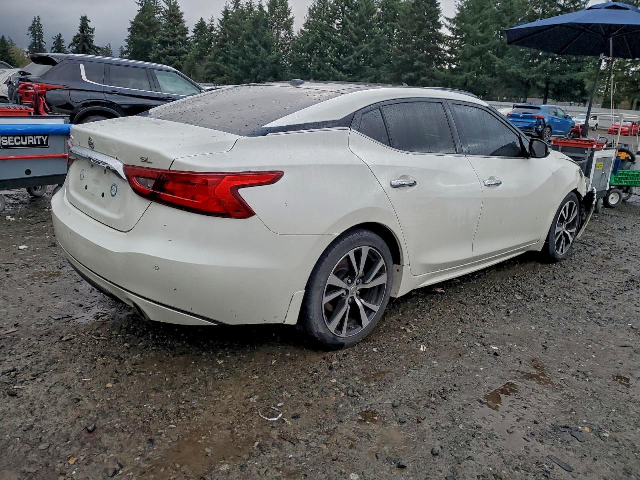 2018 Nissan Maxima 3.5S - Image 3