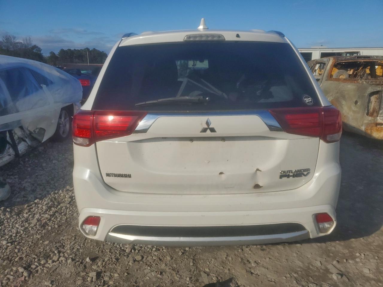 2018 Mitsubishi Outlander Se - Image 6
