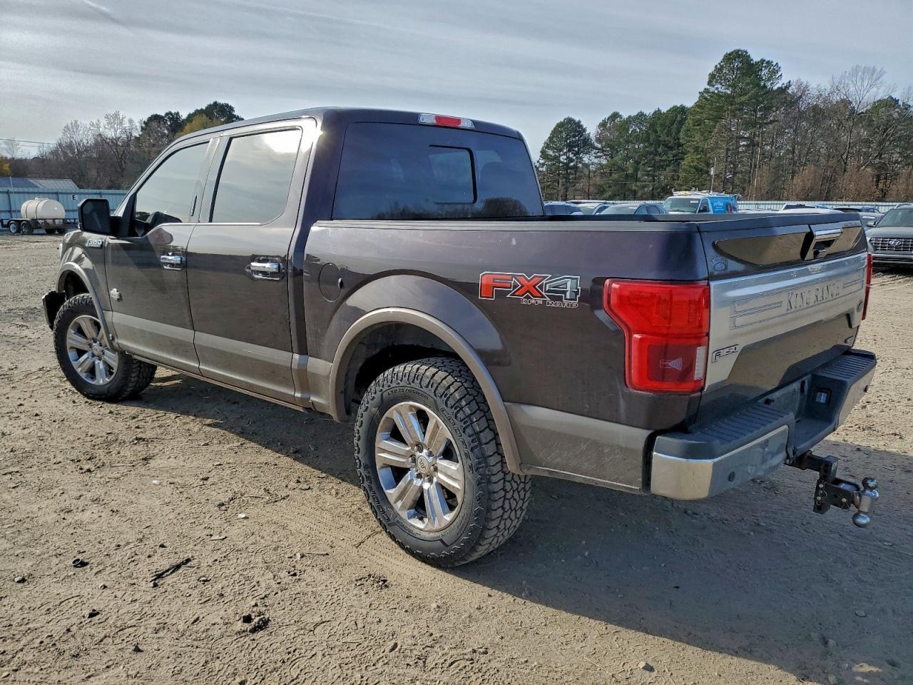 2018 Ford F150 Supercrew - Фото 2