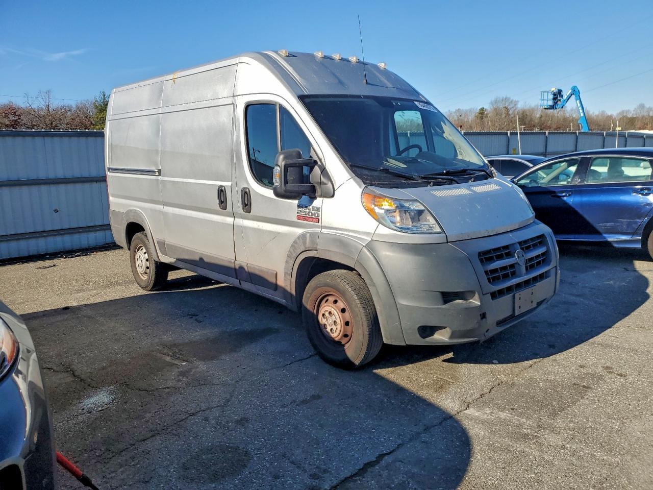 2018 Ram Promaster 2500 Delivery Van - Image 4
