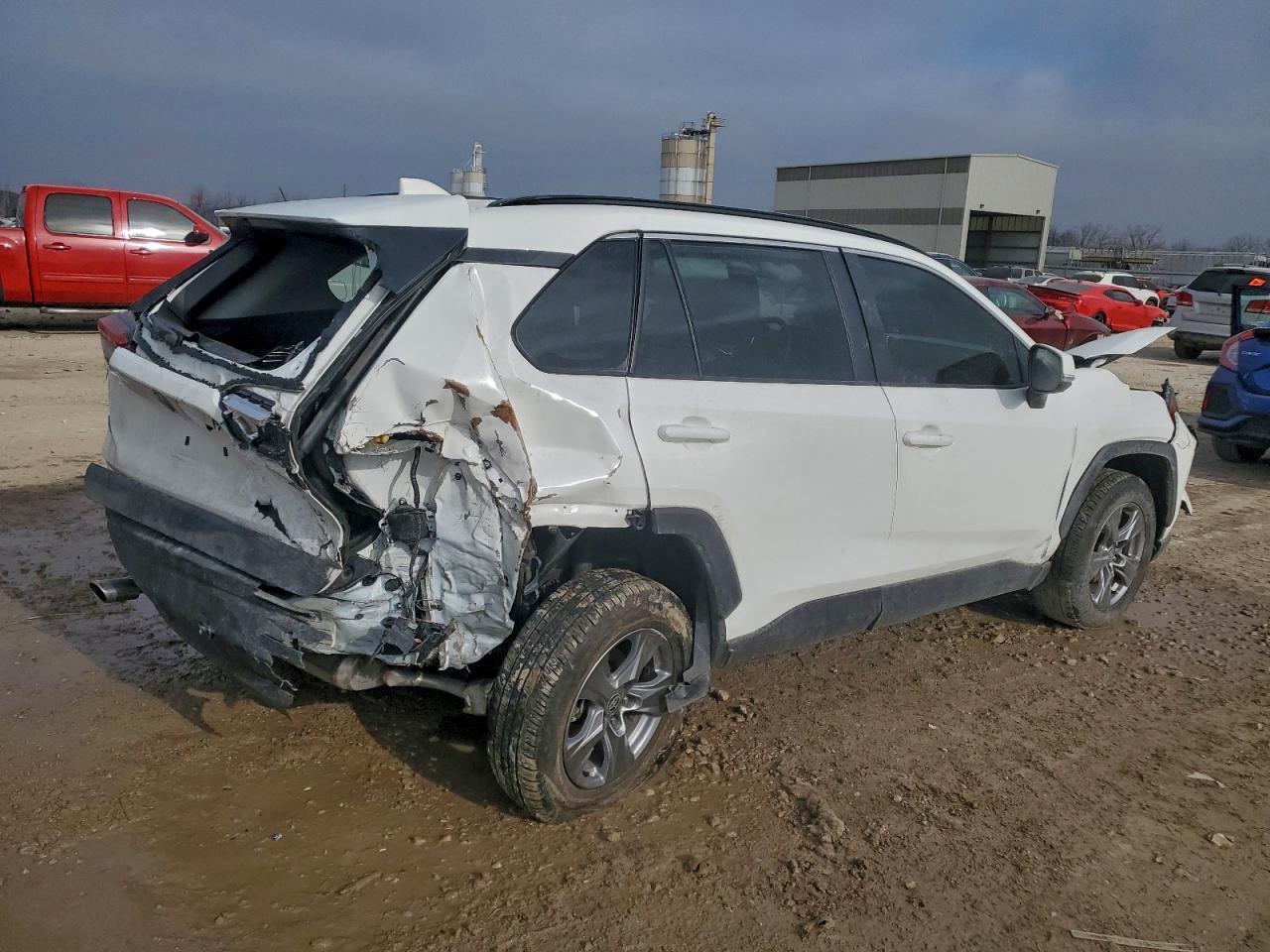 2024 Toyota Rav4 Xle - Фото 3