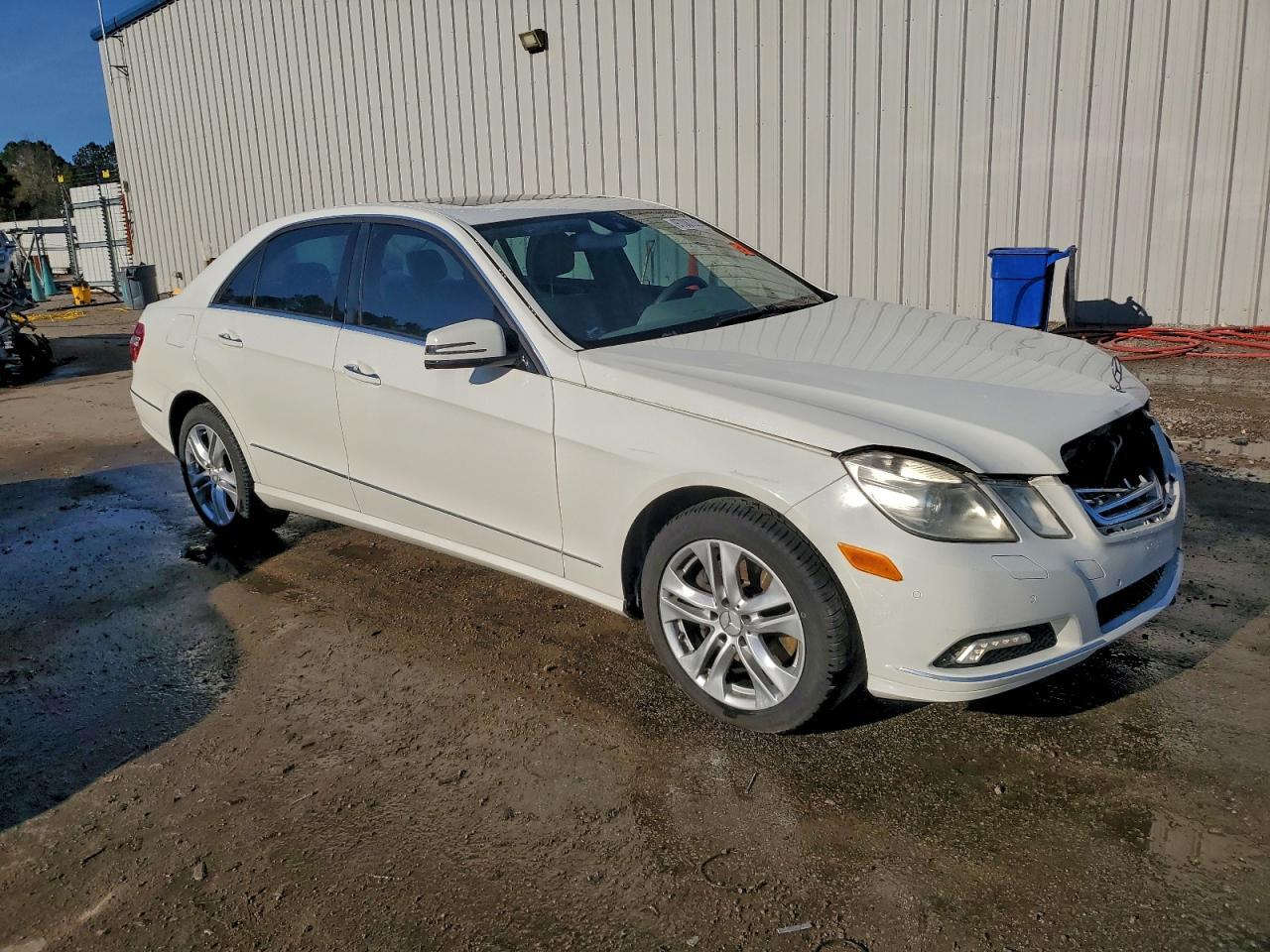 2010 Mercedes-Benz E 350 - Фото 4