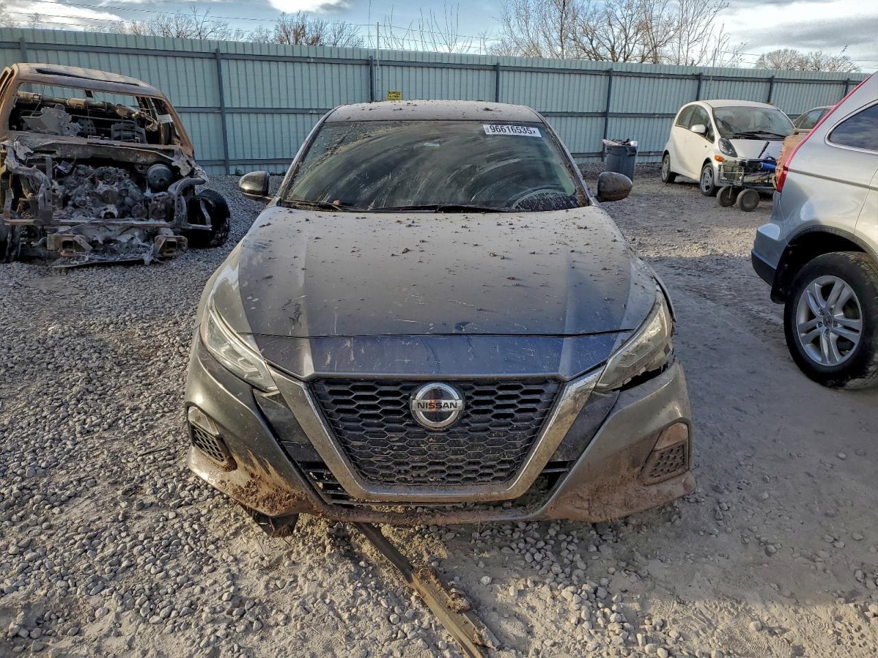2020 Nissan Altima Sr - Фото 5