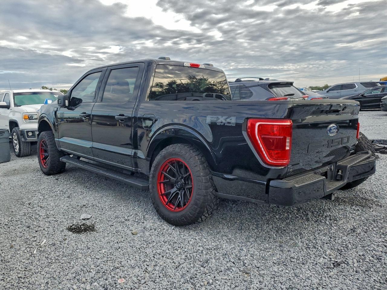 2023 Ford F150 Supercrew - Фото 2