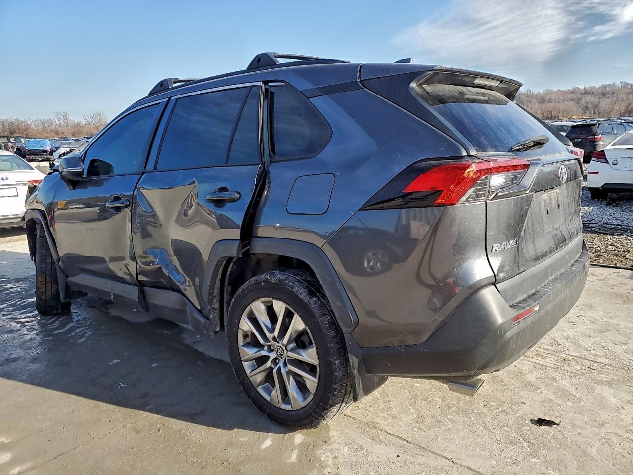2021 Toyota Rav4 Xle Premium - Фото 2