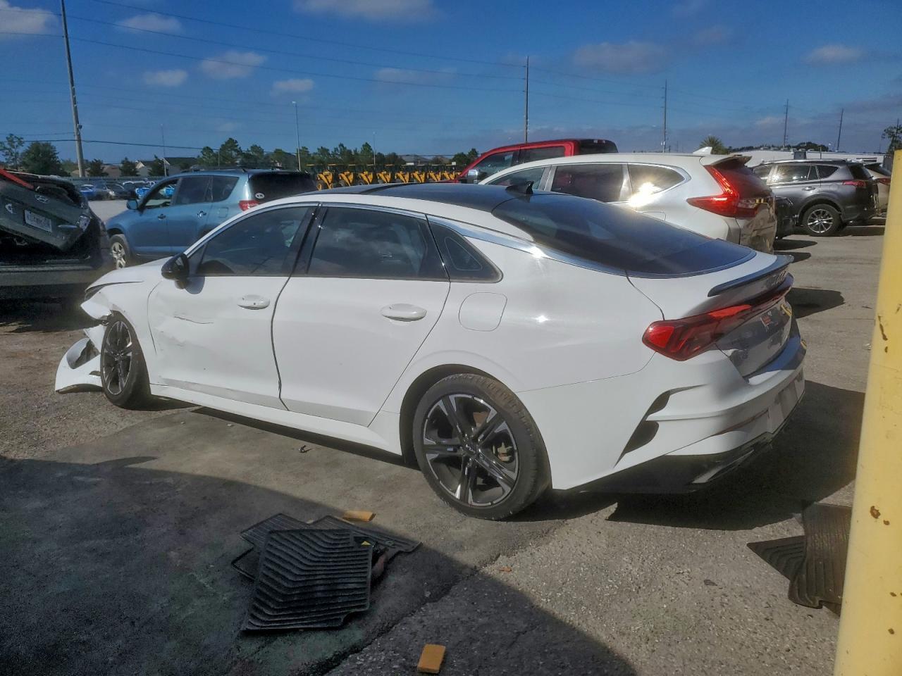 2023 Kia K5 Gt Line - Фото 2