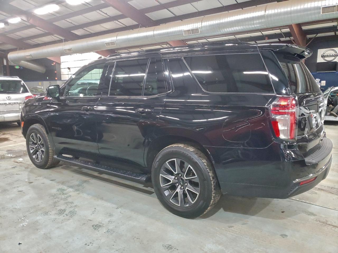 2021 Chevrolet Tahoe K1500 Z71 - Фото 2