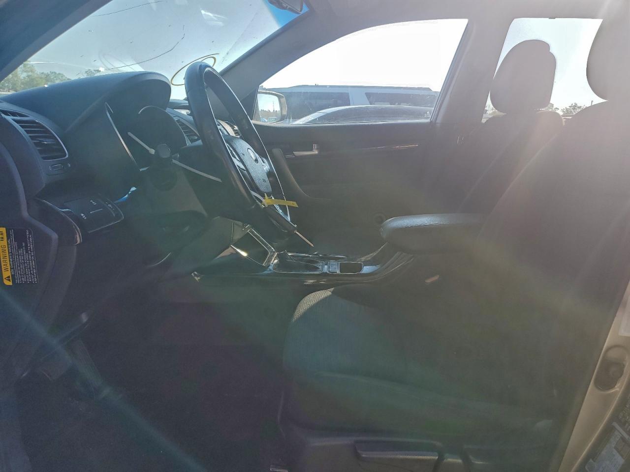 2014 Kia Sorento Lx - Image 7
