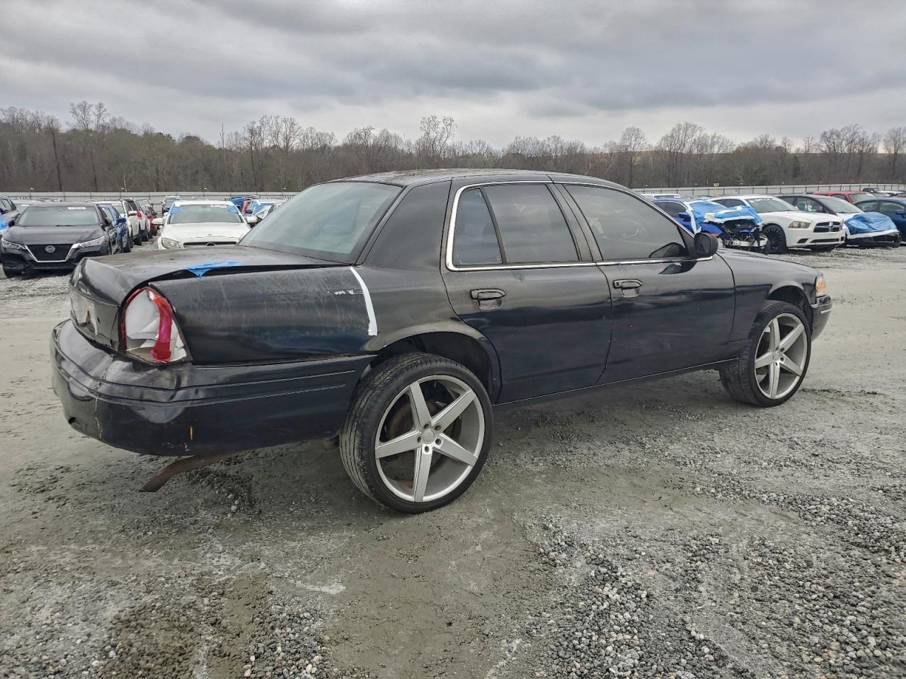 2003 Ford Crown Victoria Police Interceptor - Фото 3