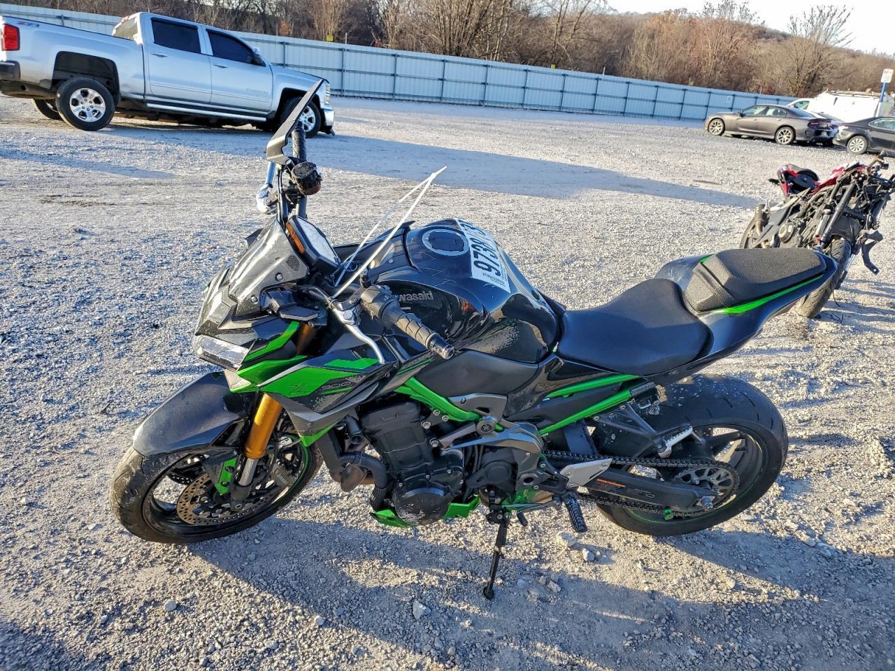 2024 Kawasaki Zr900 M - Фото 3