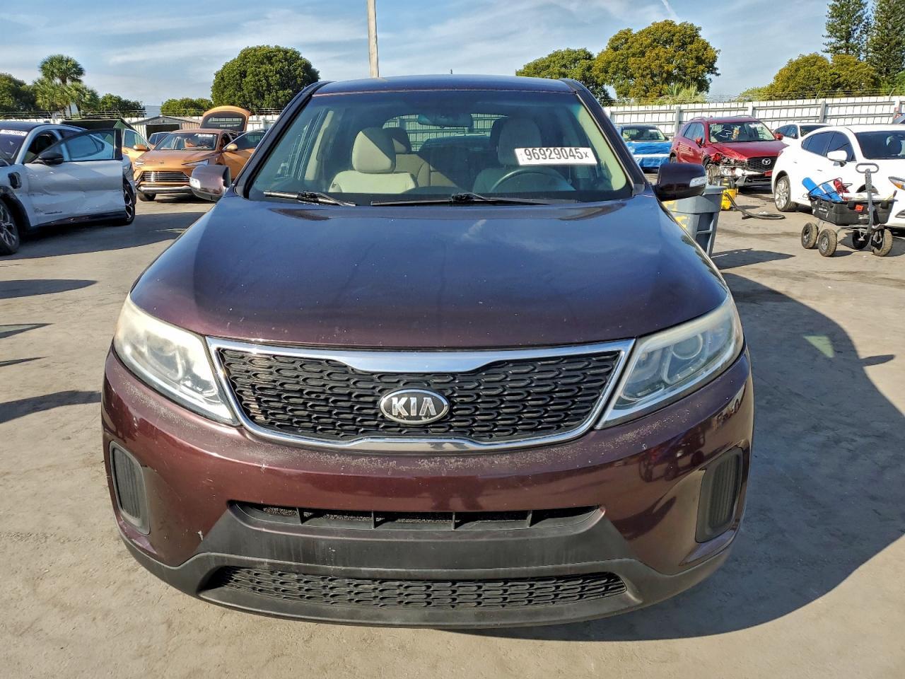 2014 Kia Sorento Lx - Image 5