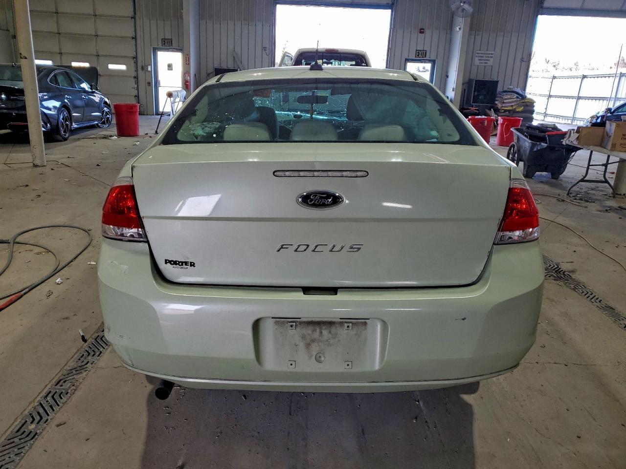 2010 Ford Focus S - Image 6