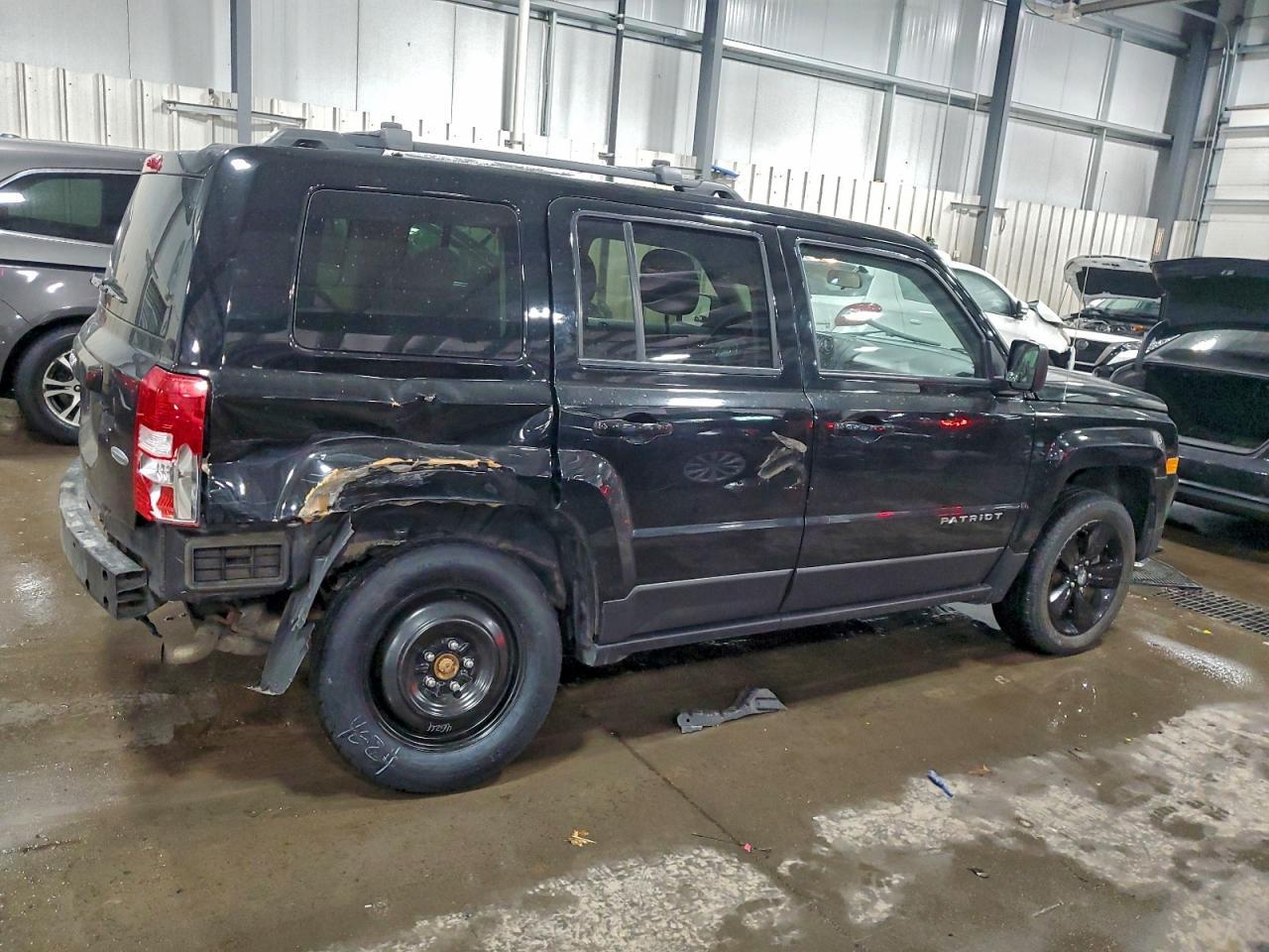 2015 Jeep Patriot Latitude - Фото 3