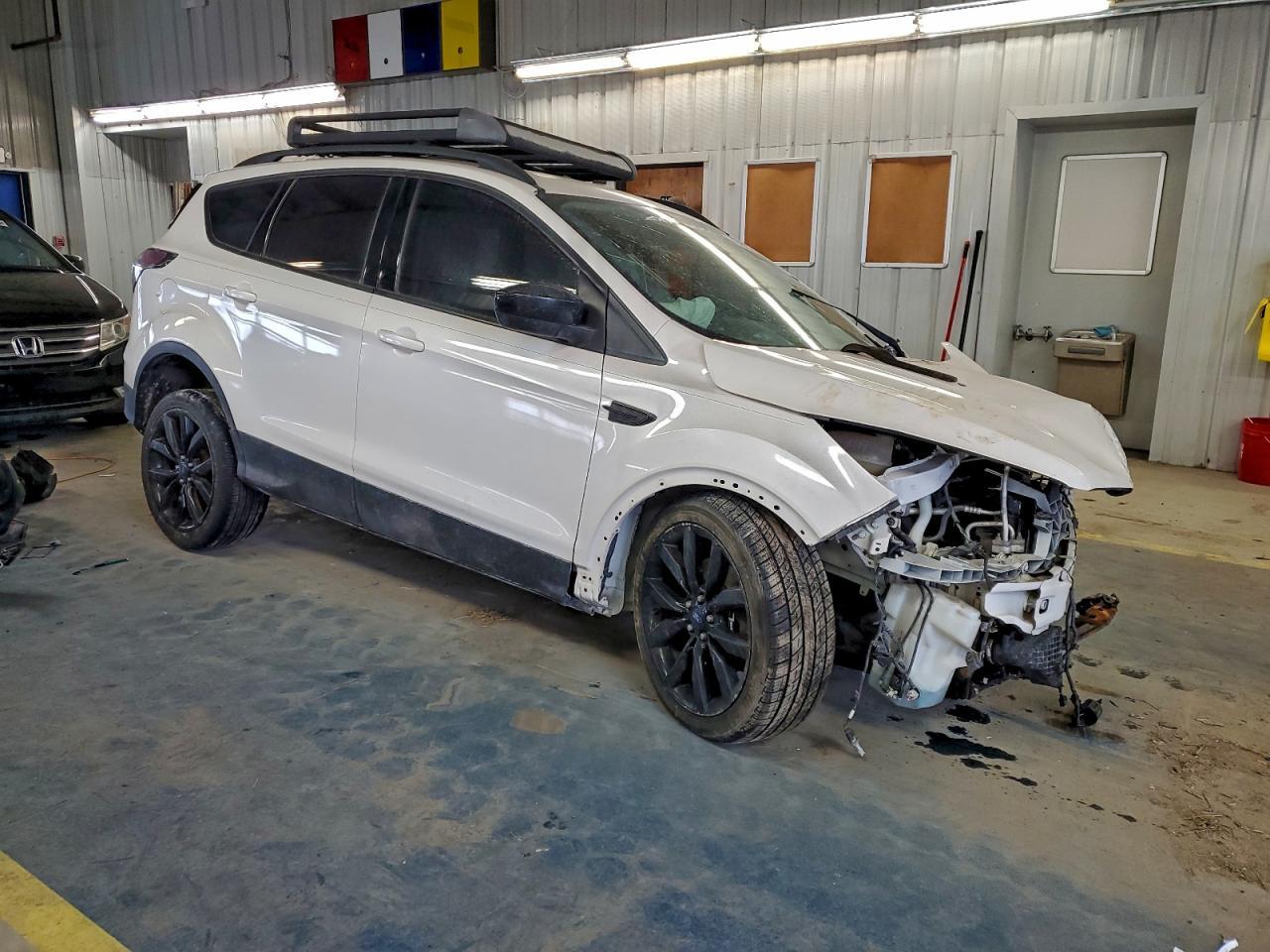 2017 Ford Escape Se - Фото 4