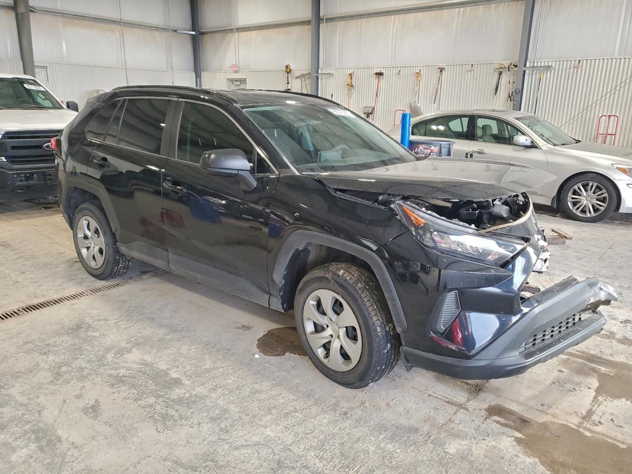 2021 Toyota Rav4 Le - Фото 4