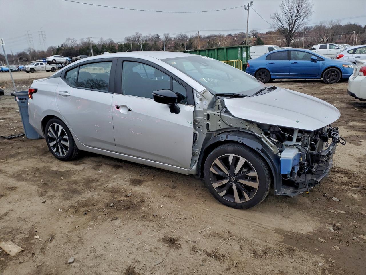 2022 Nissan Versa Sr - Фото 4