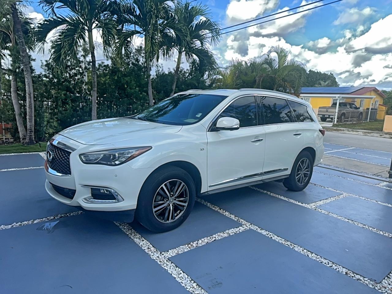 2017 Infiniti Qx60 - Image 2