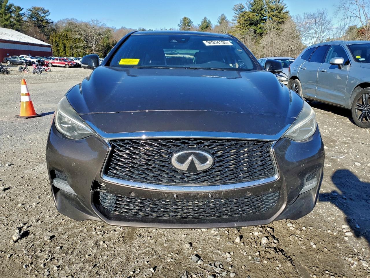 2017 Infiniti Qx30 Base - Фото 5