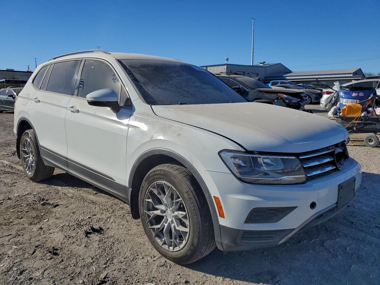 2018 Volkswagen Tiguan S - Фото 4