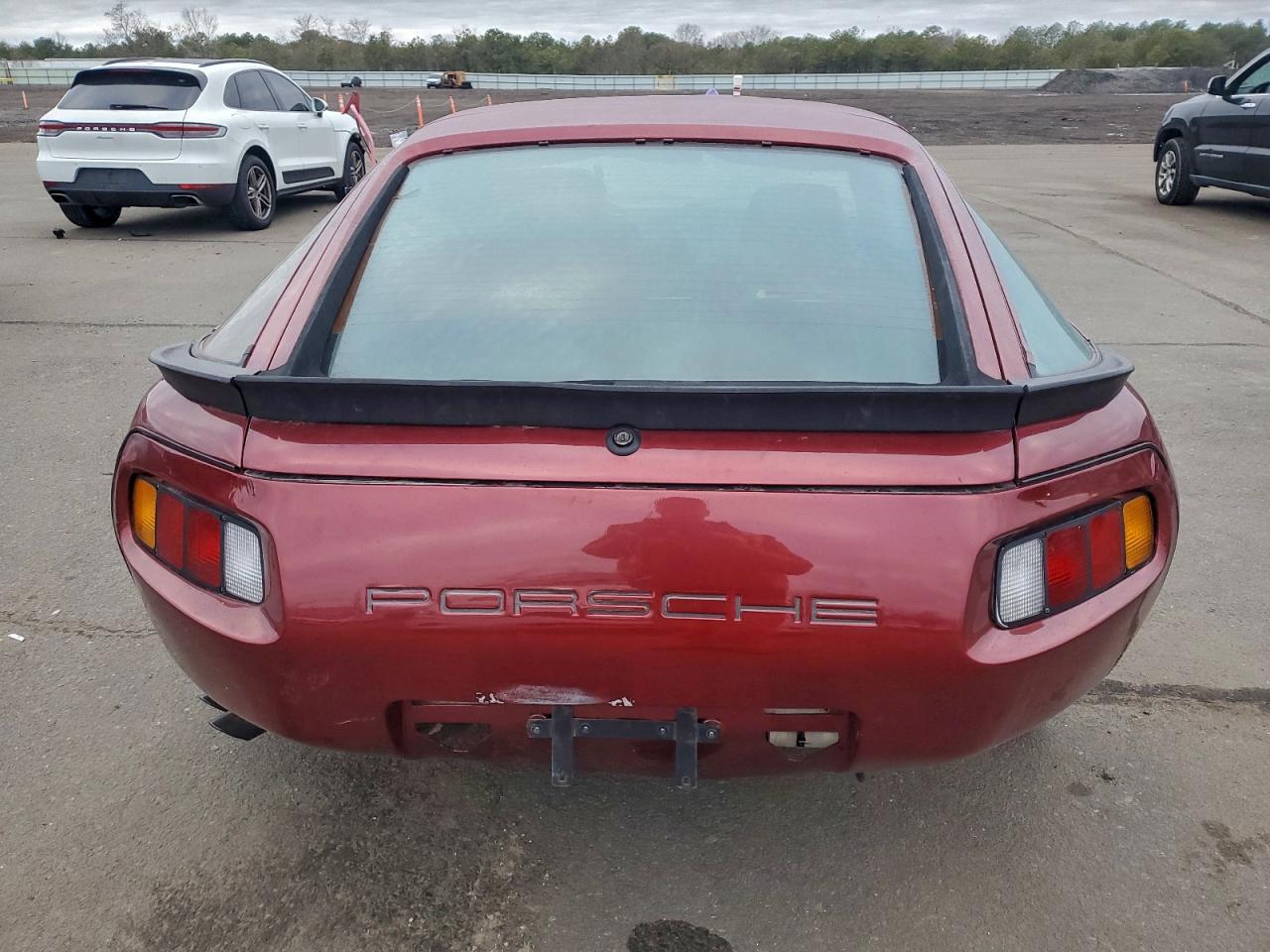 1985 Porsche 928 S - Фото 6