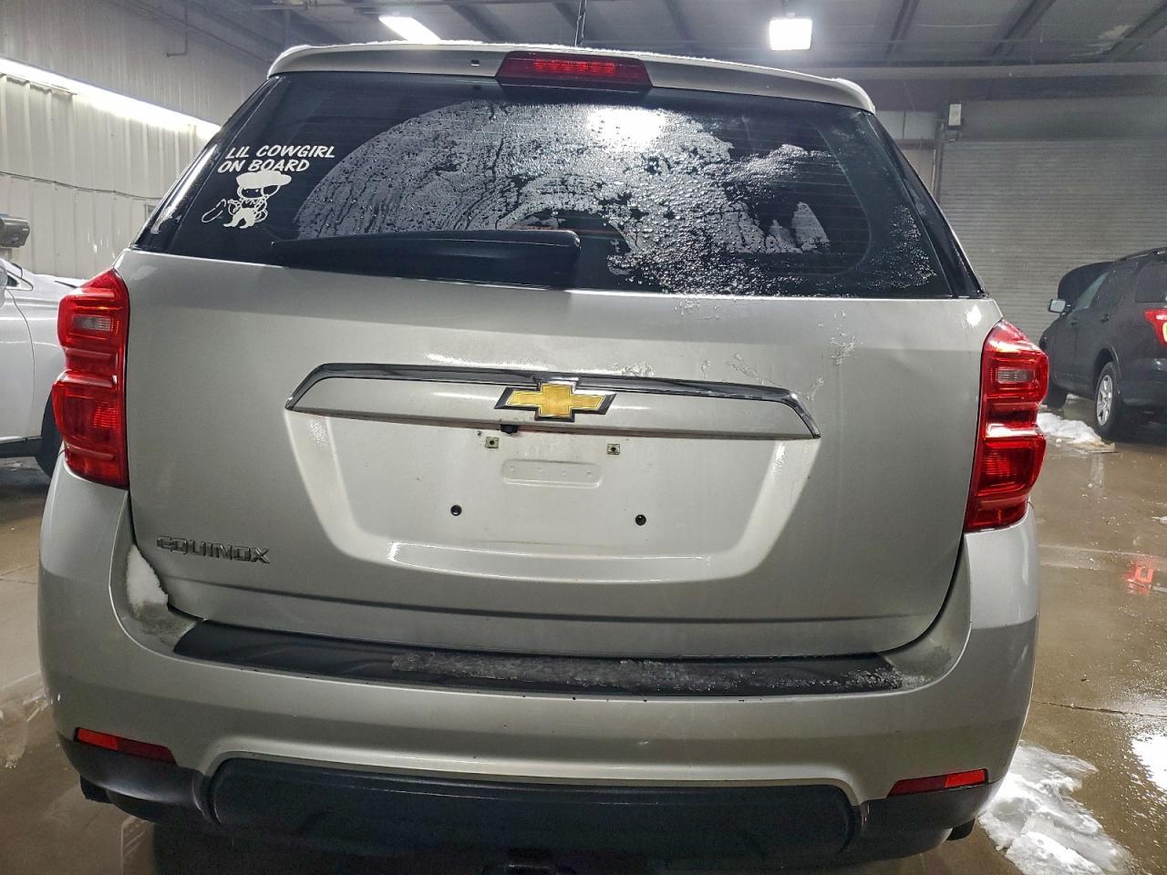 2017 Chevrolet Equinox Ls - Image 6