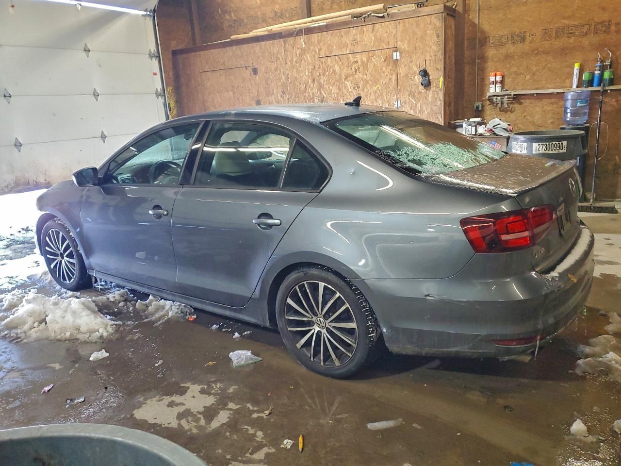 2016 Volkswagen Jetta Sport - Image 2