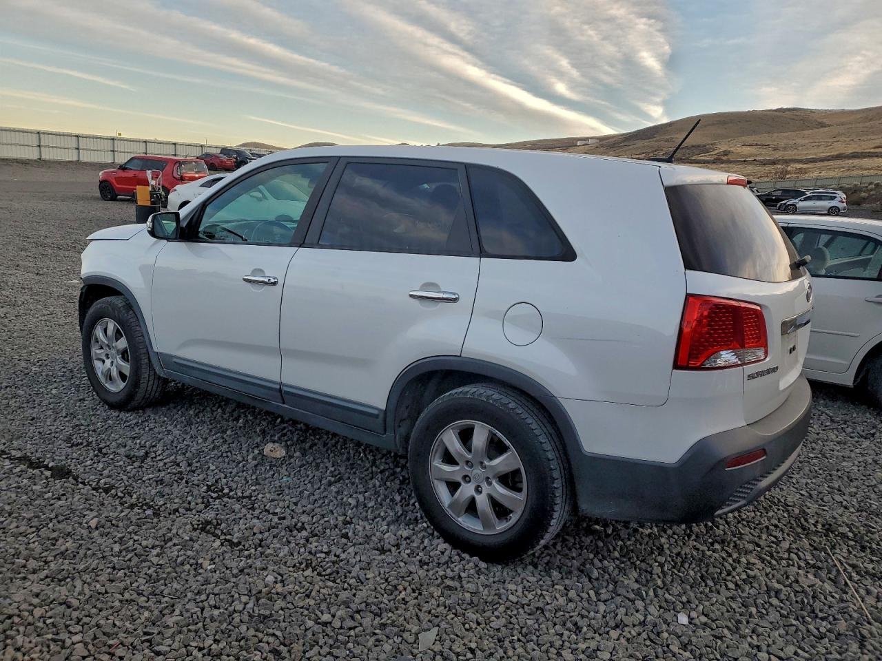 2011 Kia Sorento Base - Фото 2