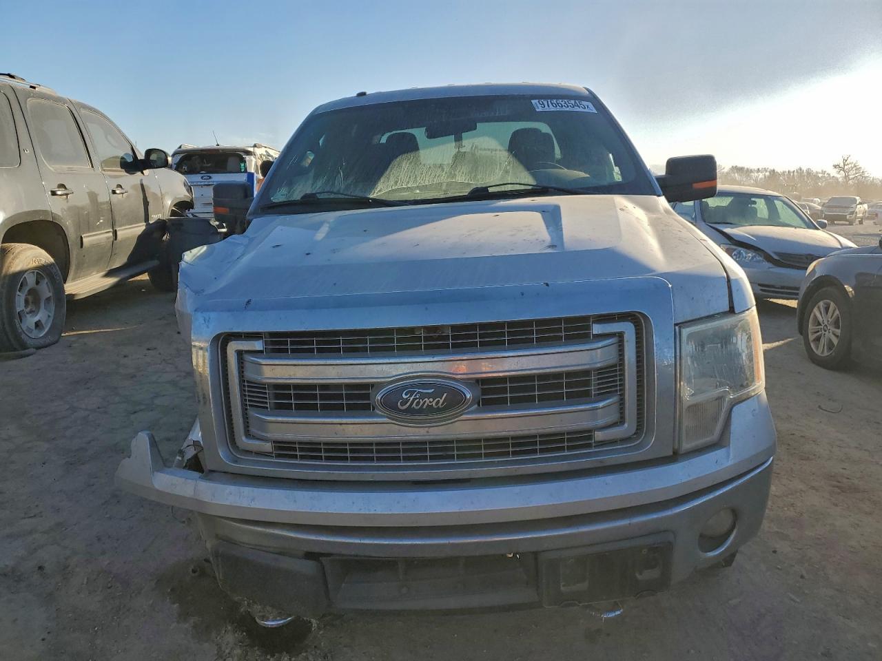 2014 Ford F150 - Фото 5