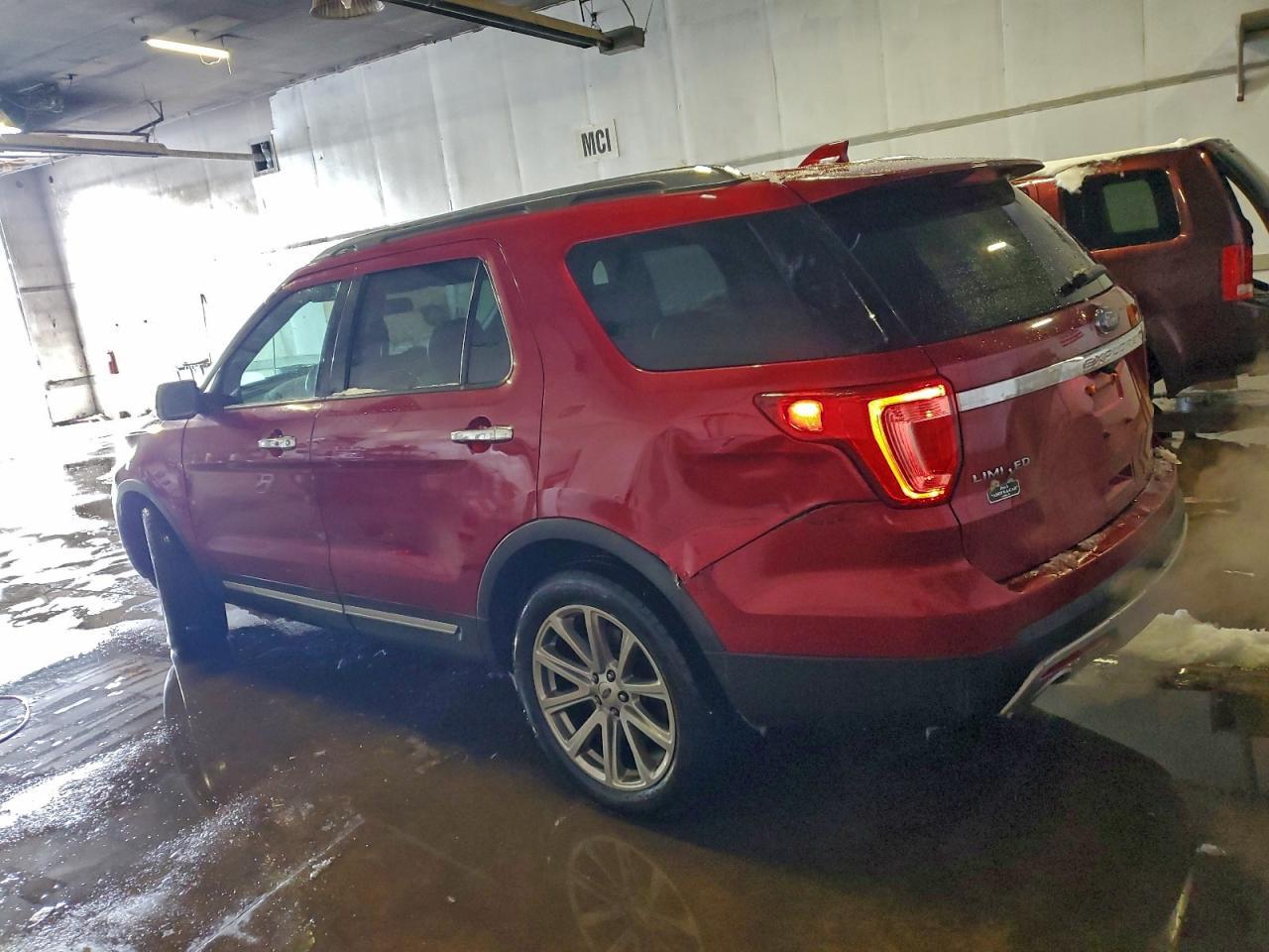 2017 Ford Explorer Limited - Image 2