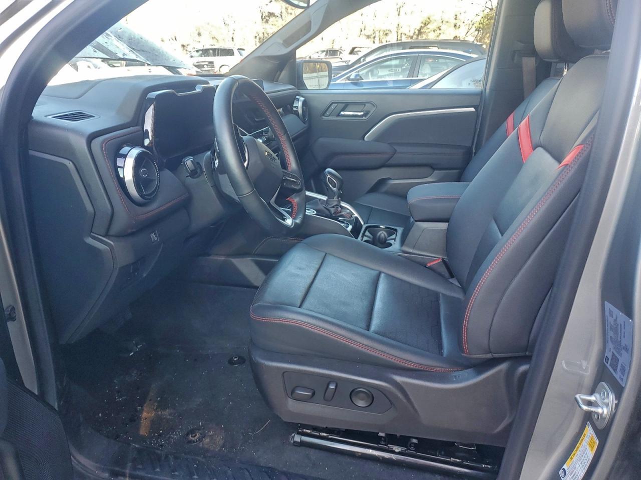 2024 Chevrolet Colorado Z71 - Image 7