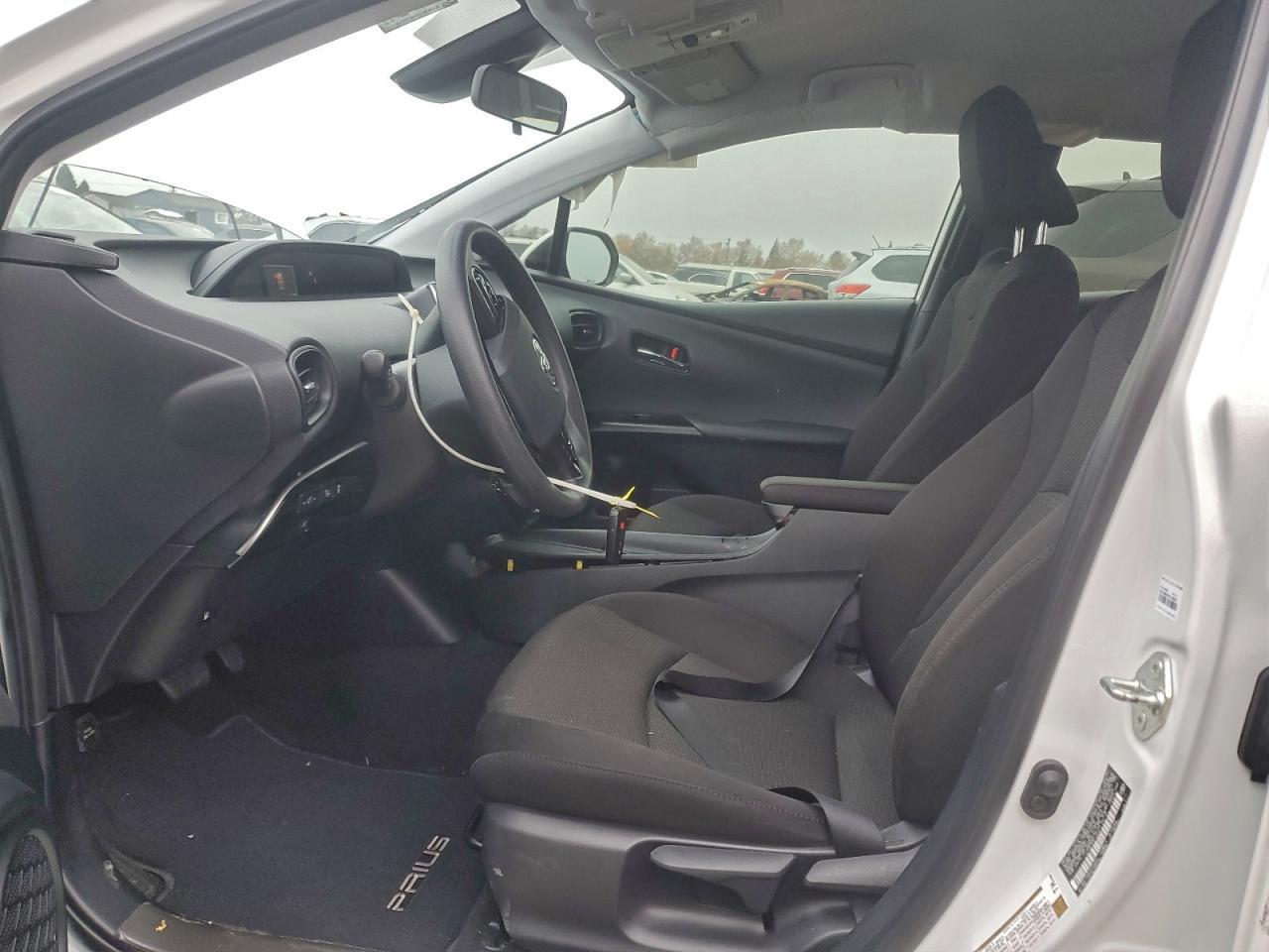 2022 Toyota Prius Night Shade - Фото 7