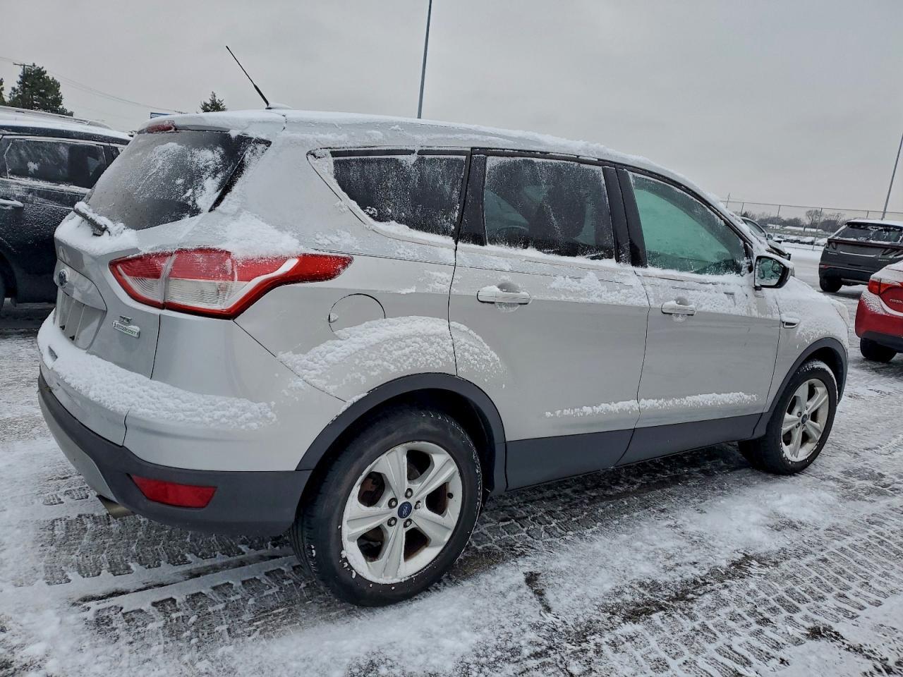 2016 Ford Escape Se - Фото 3