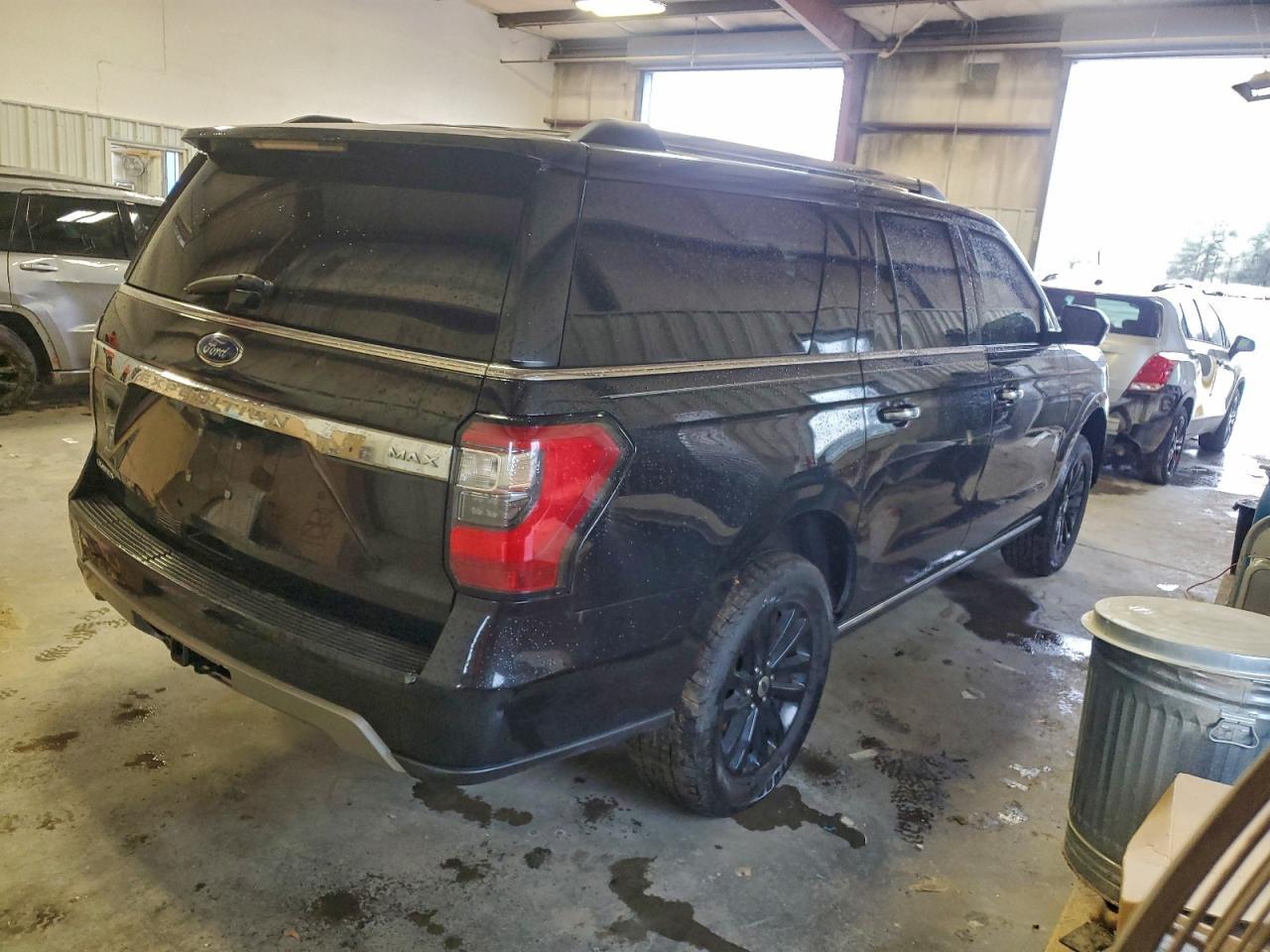 2019 Ford Expedition Max Limited - Image 3