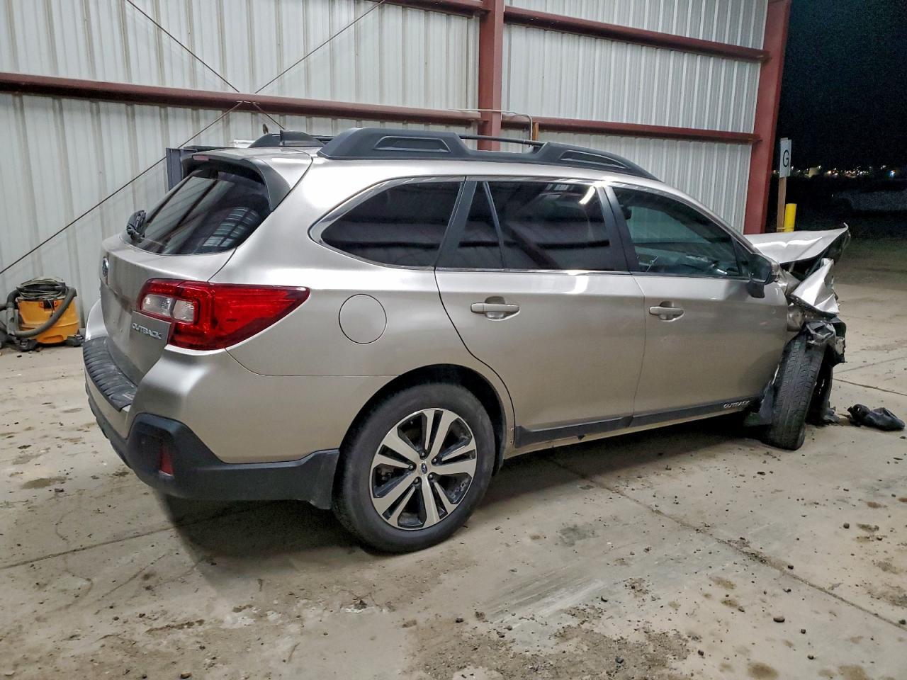 2019 Subaru Outback 2.5I Limited - Image 3