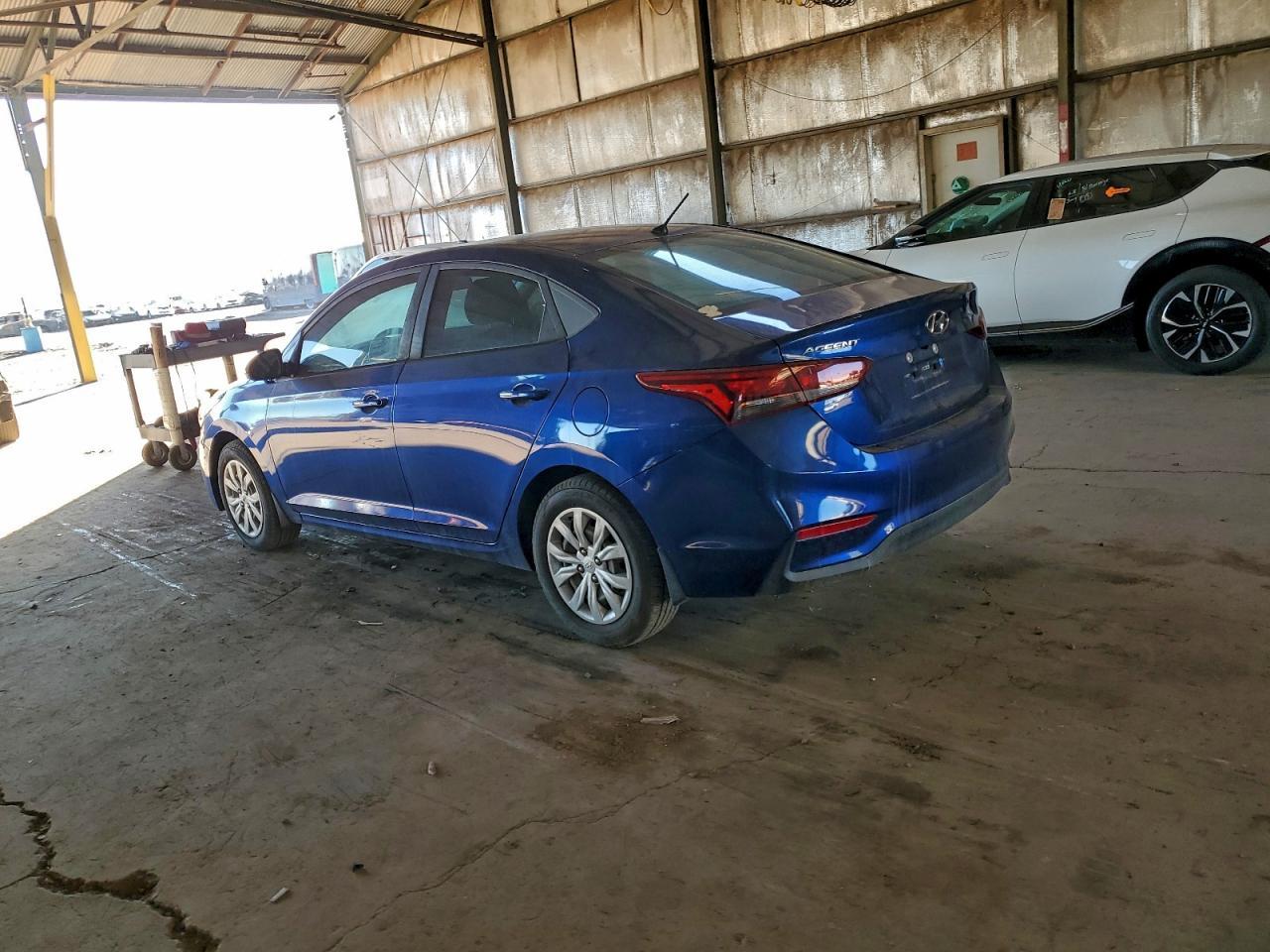 2019 Hyundai Accent Se - Image 2