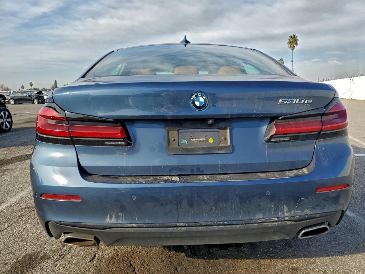 2023 BMW 530E - Image 6