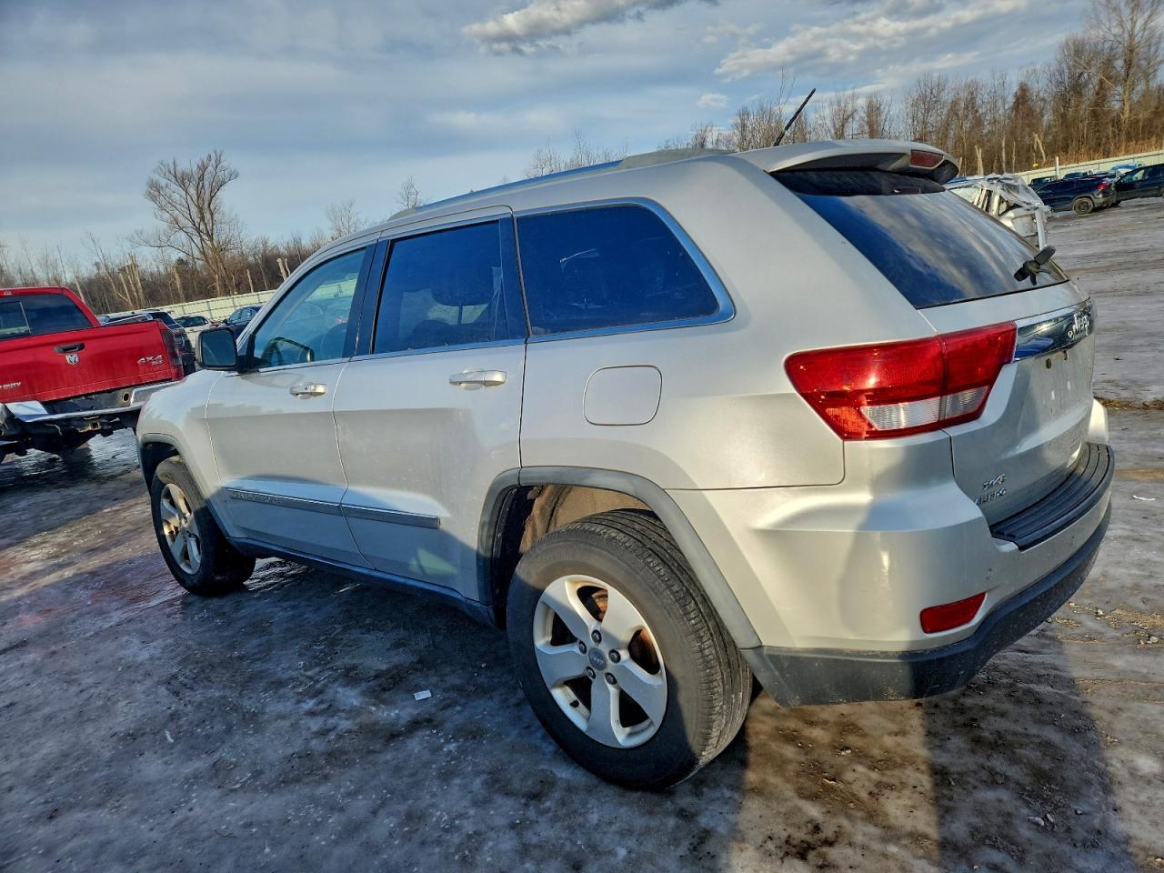 2012 Jeep Grand Cherokee Laredo - Image 2