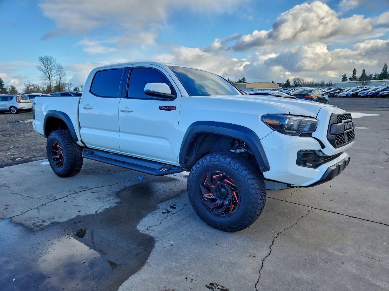 2018 Toyota Tacoma Double Cab - Image 4