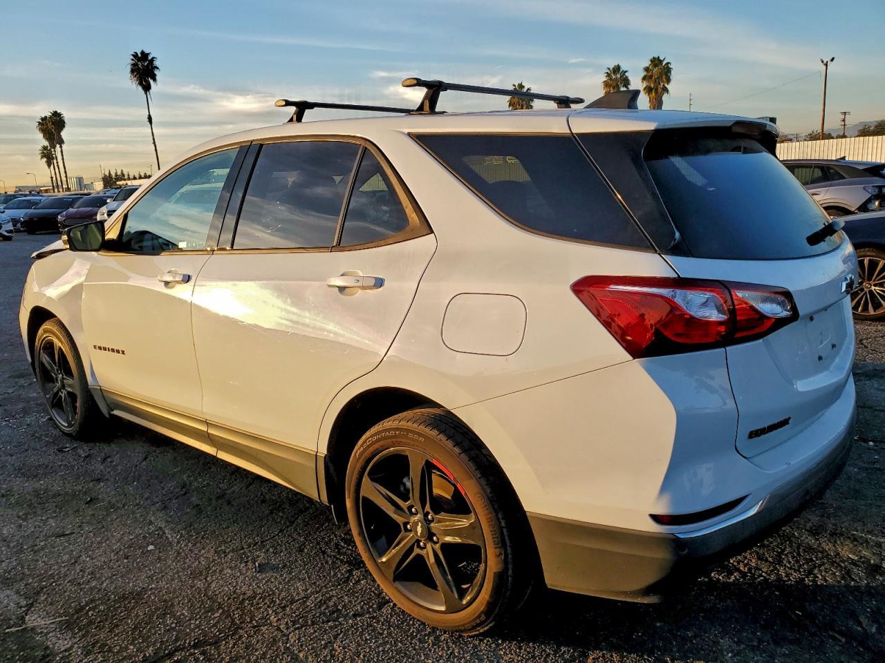 2019 Chevrolet Equinox Lt - Image 2