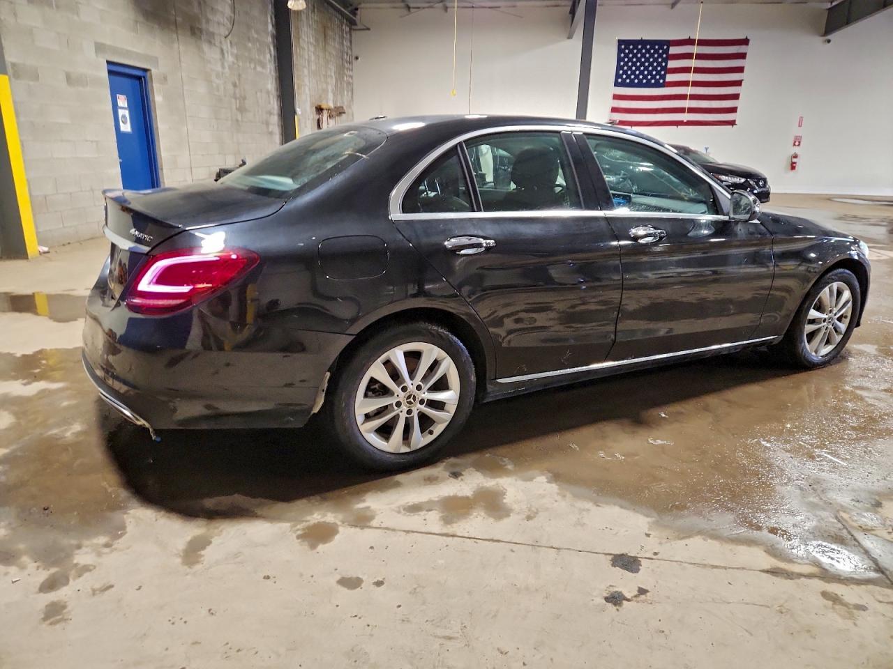 2020 Mercedes-Benz C 300 4Matic - Фото 3
