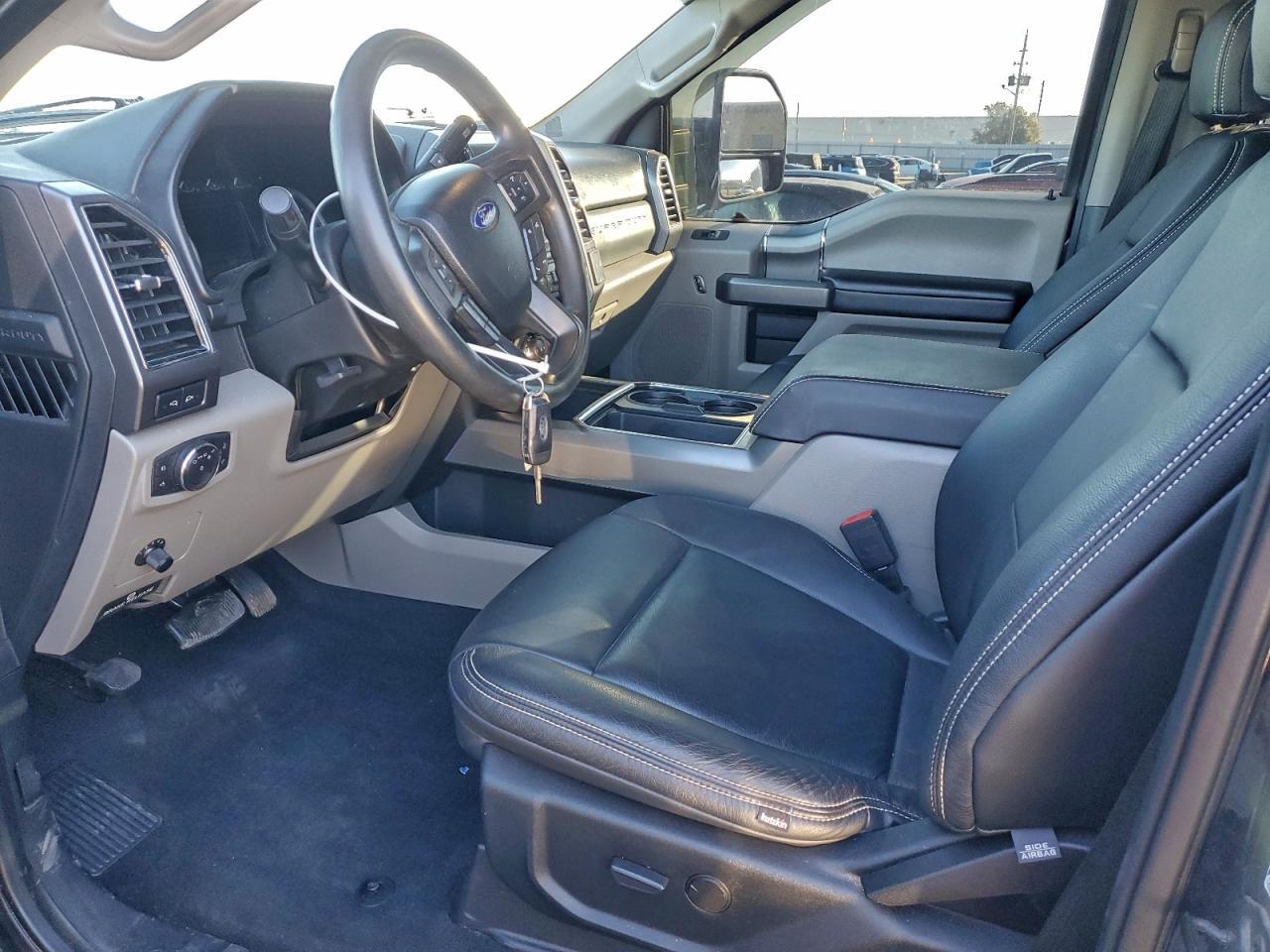 2021 Ford F250 Super Duty - Фото 7