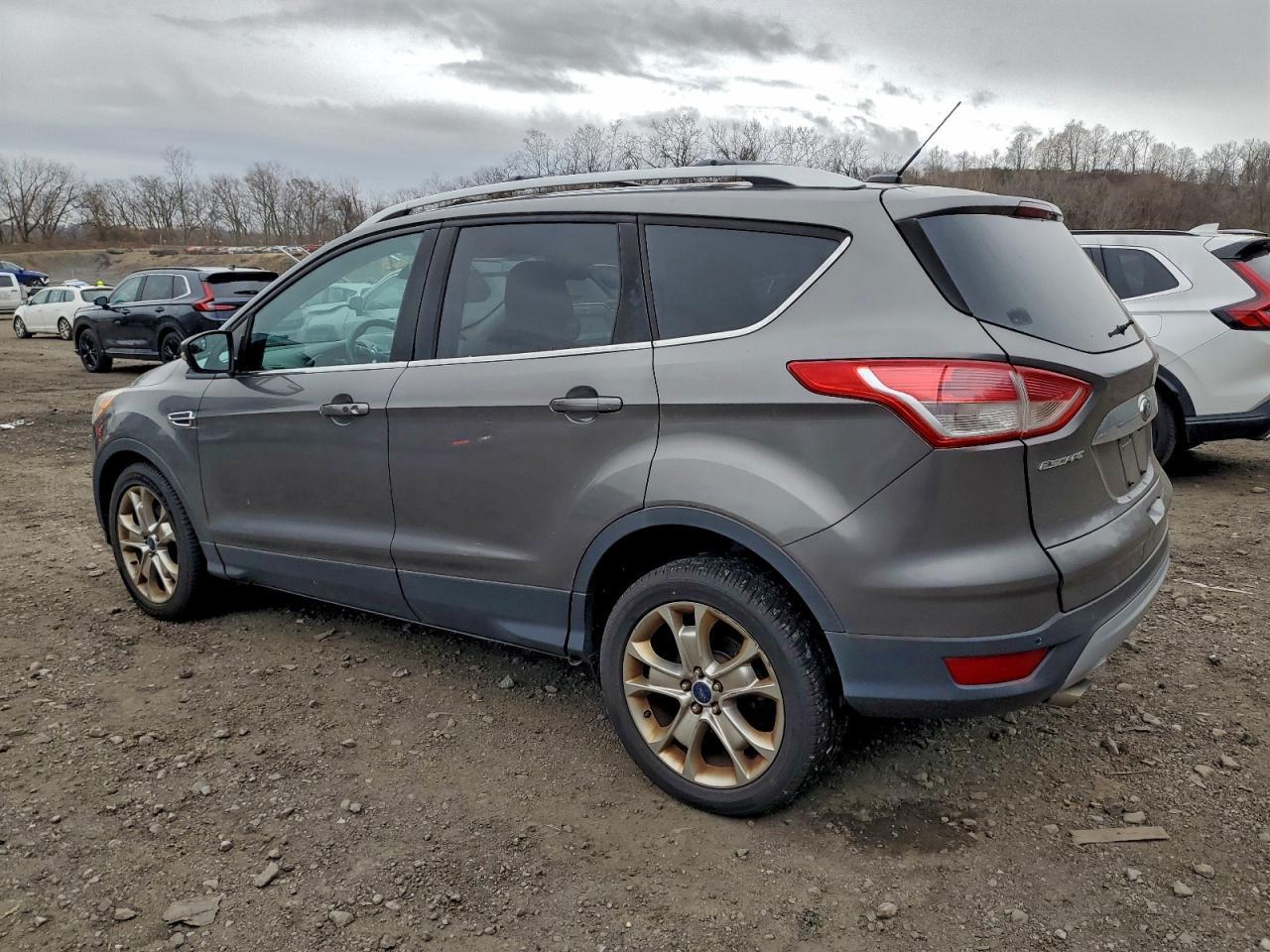 2014 Ford Escape Titanium - Фото 2