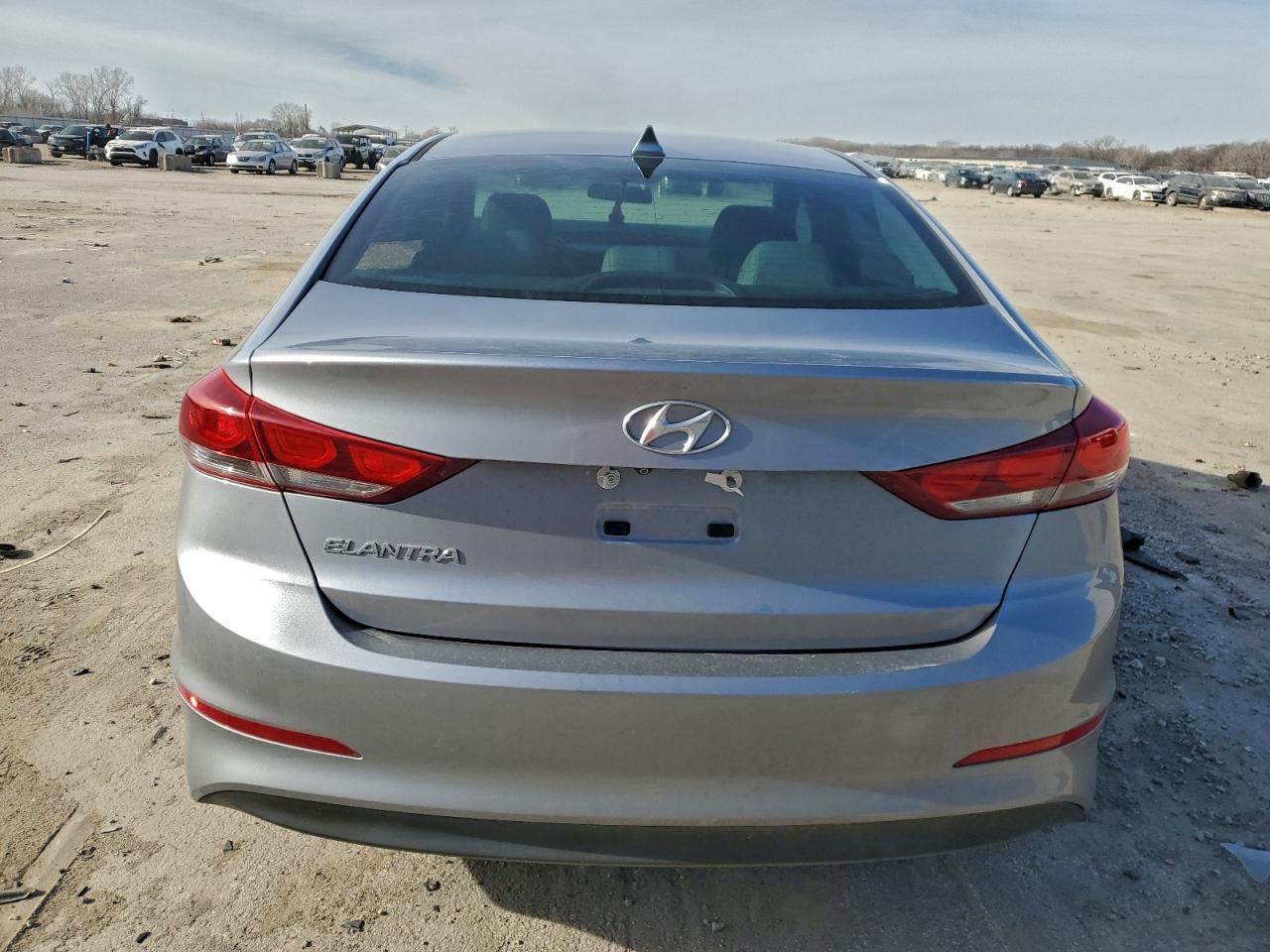2017 Hyundai Elantra Se - Image 6