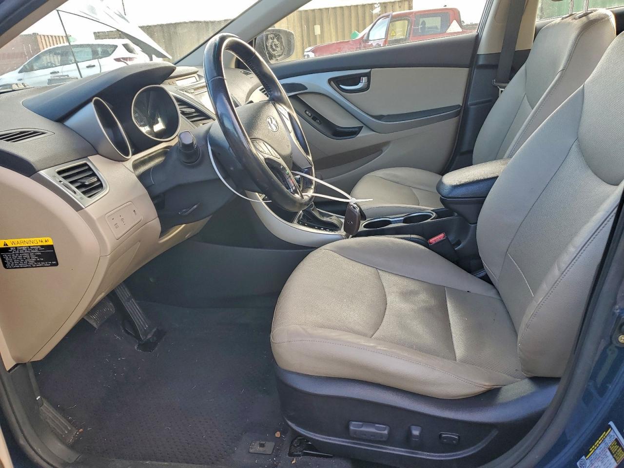 2014 Hyundai Elantra Se - Image 7