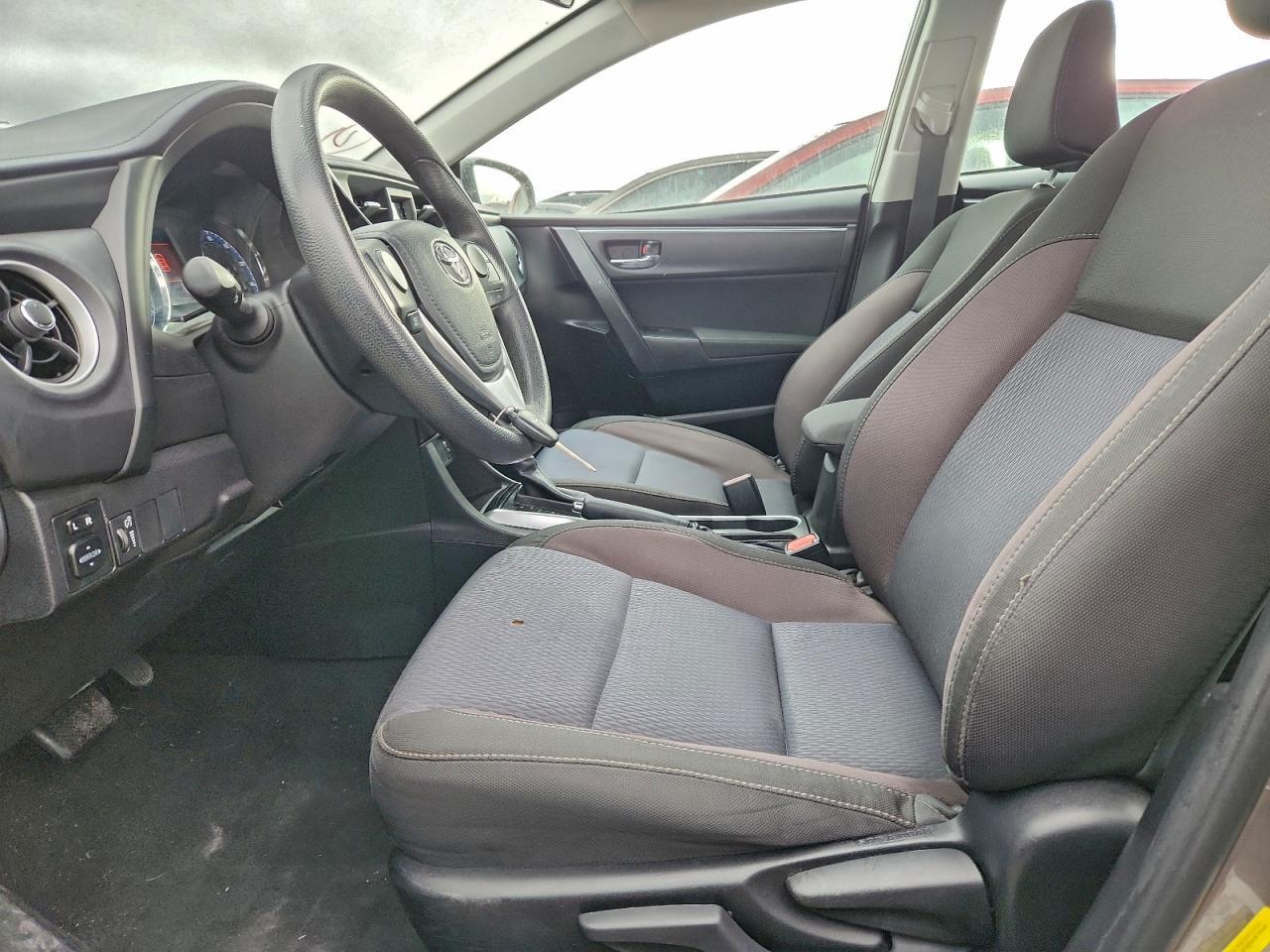 2017 Toyota Corolla L - Фото 7