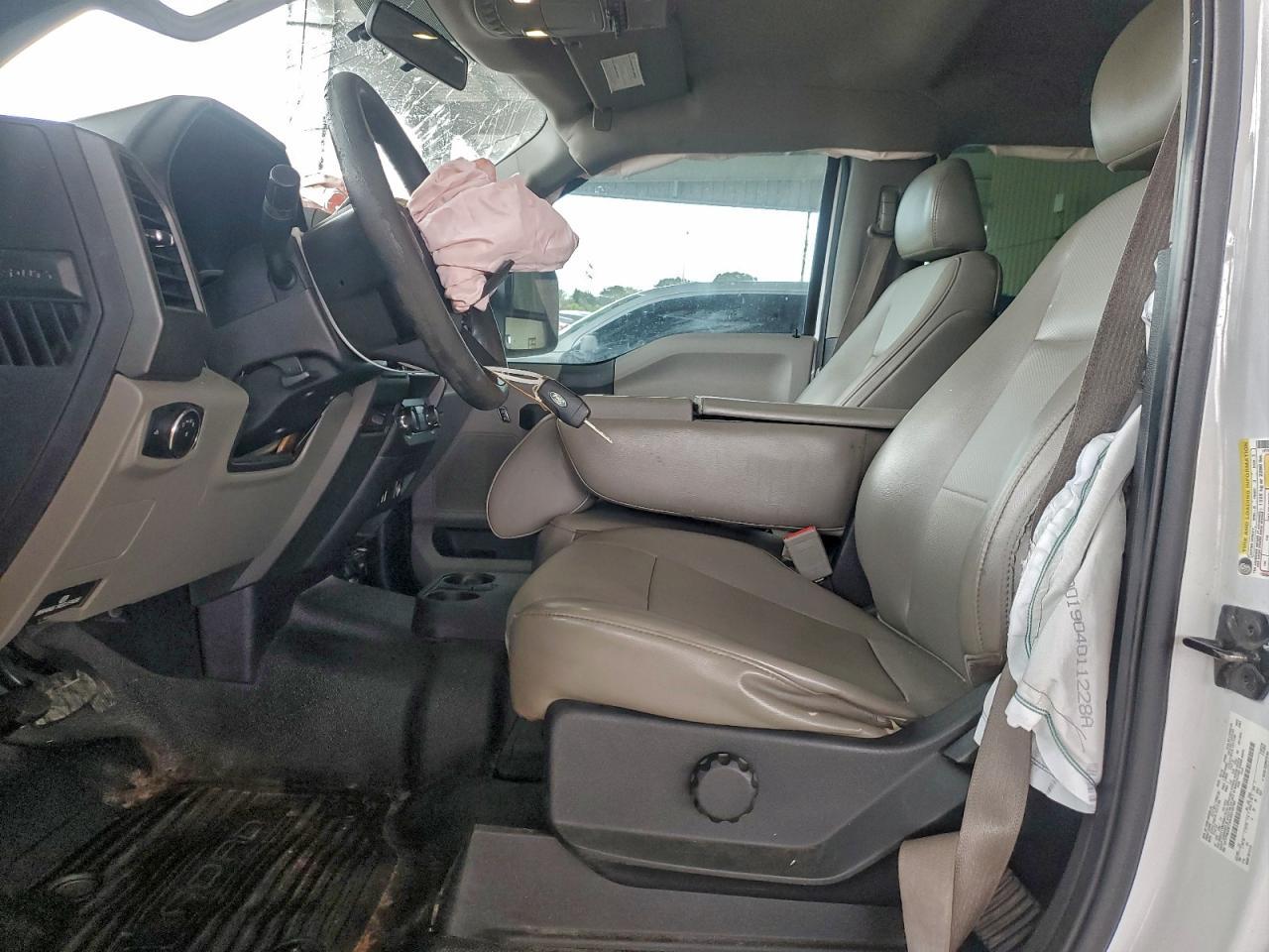 2019 Ford F250 Super Duty - Фото 7