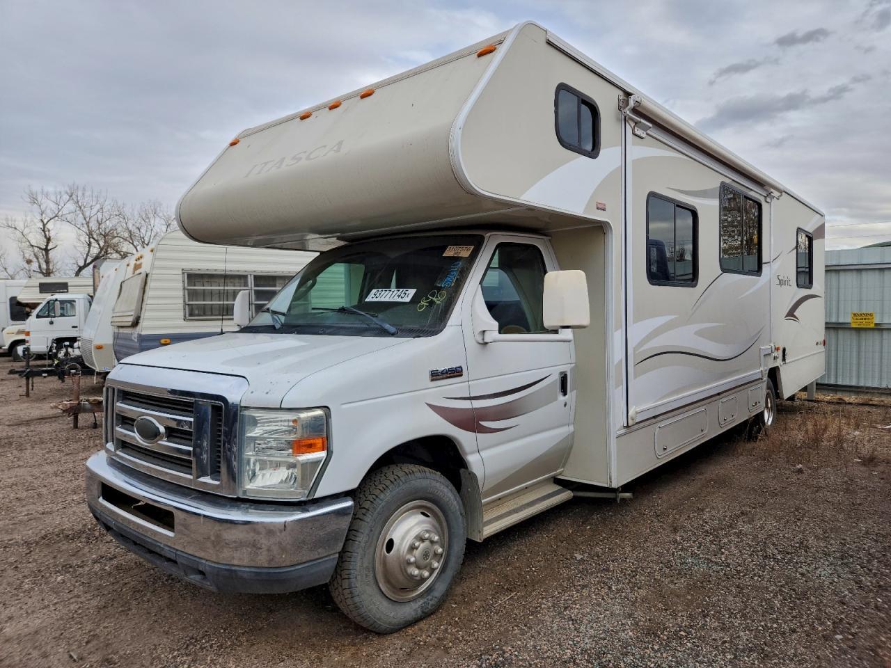 2014 Ford Econoline E450 Super Duty Cutaway Van - Фото 2