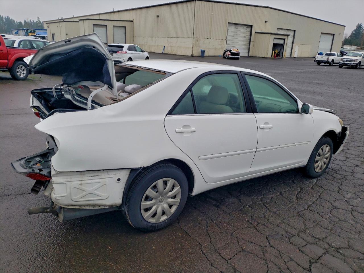 2005 Toyota Camry Le - Фото 3