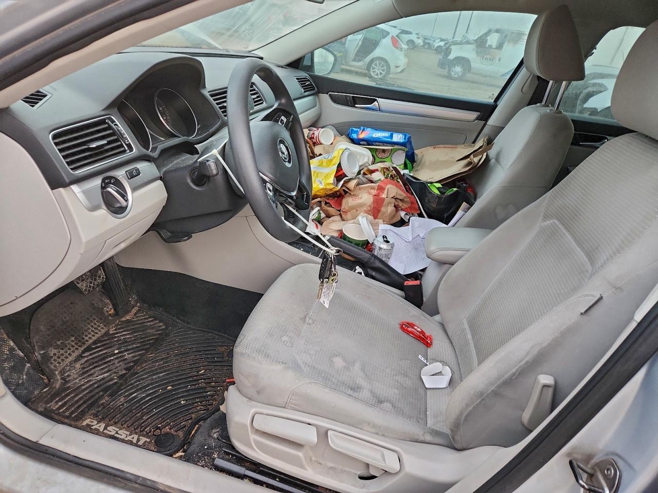 2017 Volkswagen Passat S - Image 7