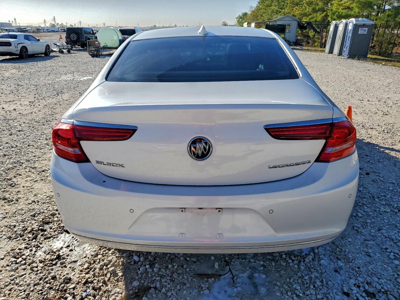 2018 Buick Lacrosse Essence - Image 6
